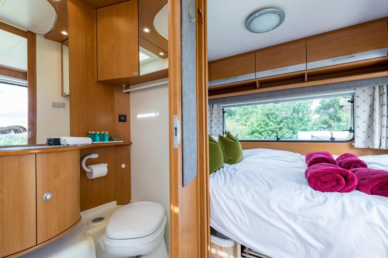 Cosy Caravan On Luxury Campsite Hulme End المظهر الخارجي الصورة