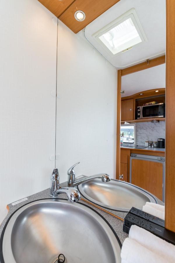 Cosy Caravan On Luxury Campsite Hulme End المظهر الخارجي الصورة