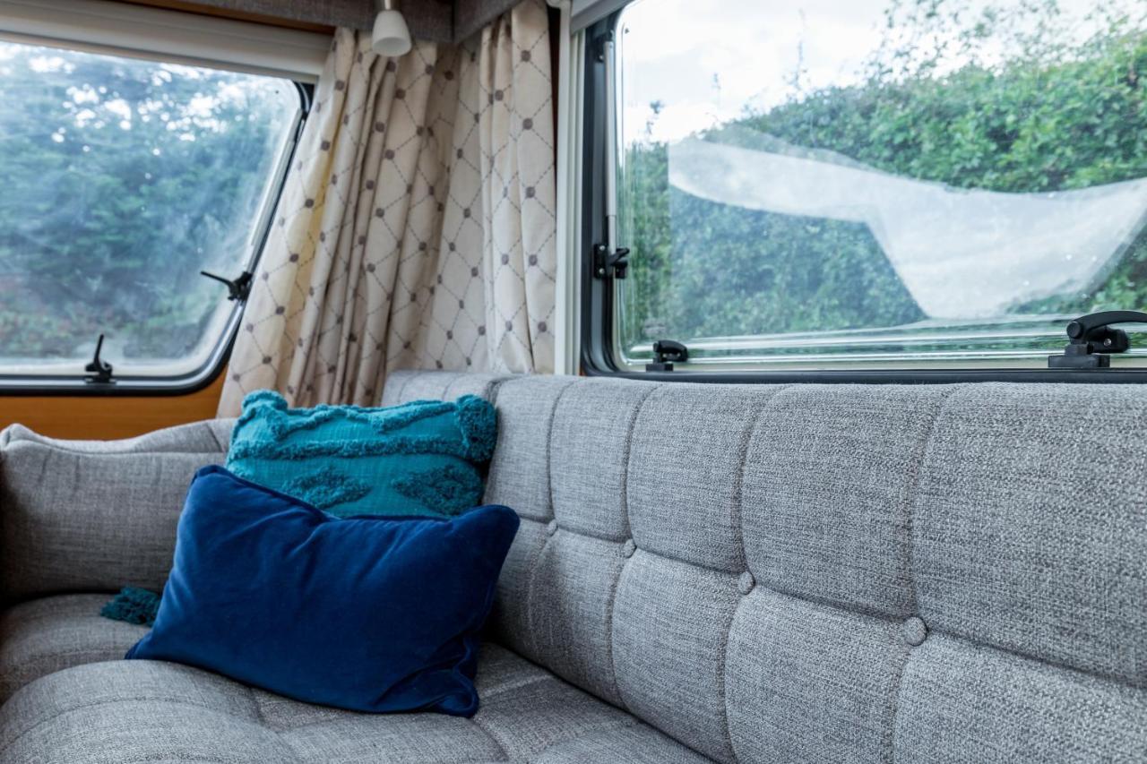 Cosy Caravan On Luxury Campsite Hulme End المظهر الخارجي الصورة