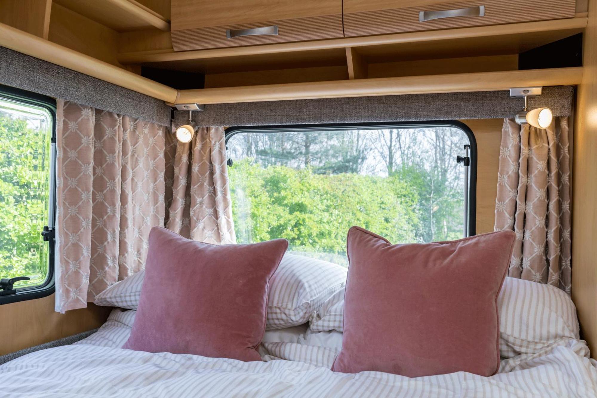 Cosy Caravan On Luxury Campsite Hulme End المظهر الخارجي الصورة