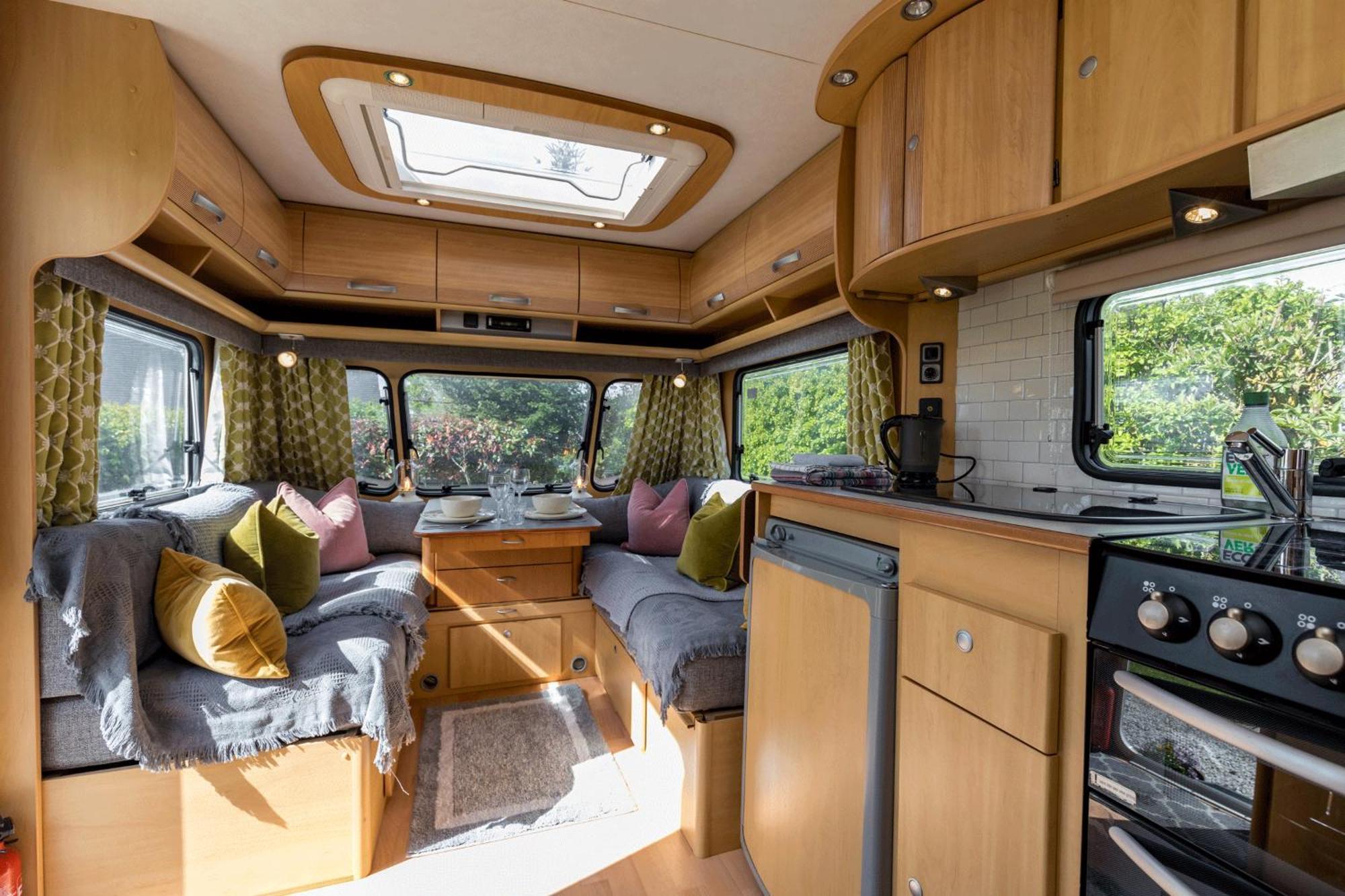 Cosy Caravan On Luxury Campsite Hulme End المظهر الخارجي الصورة