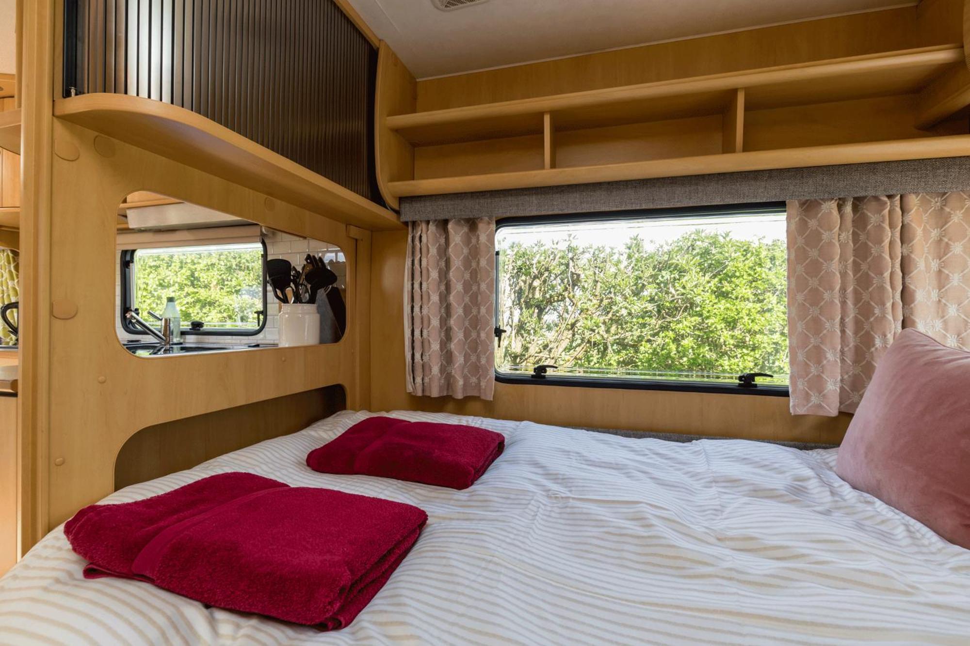 Cosy Caravan On Luxury Campsite Hulme End المظهر الخارجي الصورة