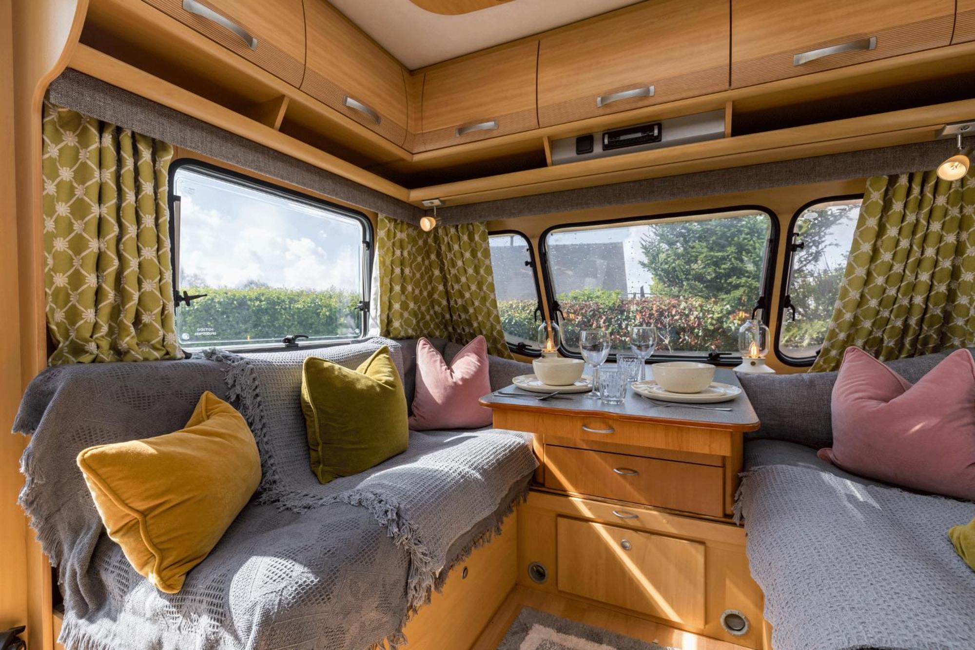 Cosy Caravan On Luxury Campsite Hulme End المظهر الخارجي الصورة