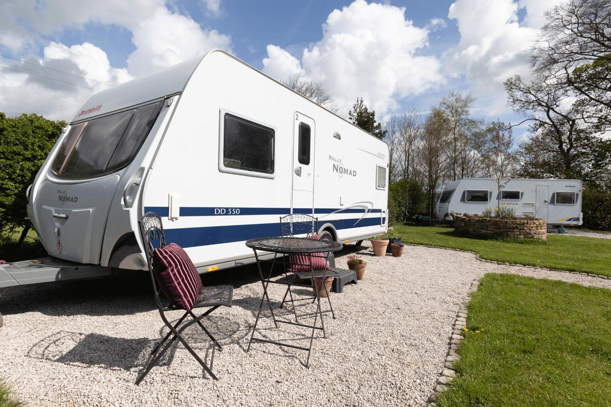 Cosy Caravan On Luxury Campsite Hulme End المظهر الخارجي الصورة